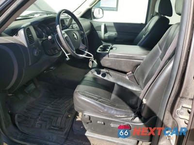 Zdjęcie 7 z 12 samochodu: 2008 CHEVROLET SILVERADO K1500 VIN:2GCEK133481328730 - miniatura