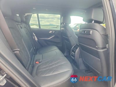 Zdjęcie 11 z 14 samochodu: 2025 BMW X5 XDRIVE50E VIN:5UX43EU00S9X92079 - miniatura