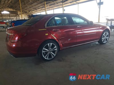 Trzecie zdjęcie samochodu z tyłu: 2018 MERCEDES-BENZ C 350E VIN:55SWF4HB3JU257158 - miniatura