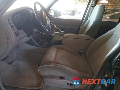 Zdjęcie 7 z 12 samochodu: 1997 FORD EXPLORER VIN:1FMDU34X3VZA35922 - miniatura