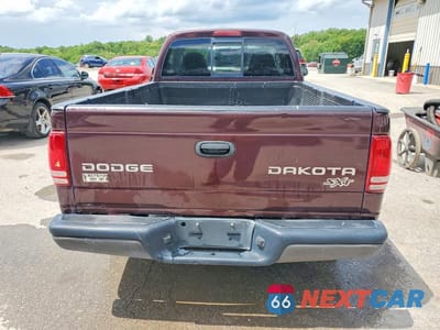 Zdjęcie 6 z 12 samochodu: 2004 DODGE DAKOTA SXT VIN:1D7FL16K94S593339 - miniatura