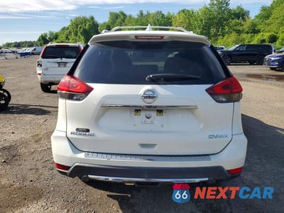 Zdjęcie 6 z 13 samochodu: 2017 NISSAN ROGUE SV VIN:KNMAT2MV7HP502598 - miniatura