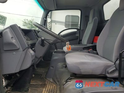 Zdjęcie 7 z 13 samochodu: 2021 ISUZU NPR HD BOX TRUCK VIN:54DC4W1D5MS203588 - miniatura