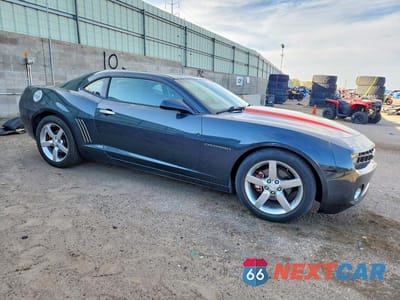 Czwarte zdjęcie samochodu z boku: 2012 CHEVROLET CAMARO LT VIN:2G1FB1E32C9201916 - miniatura