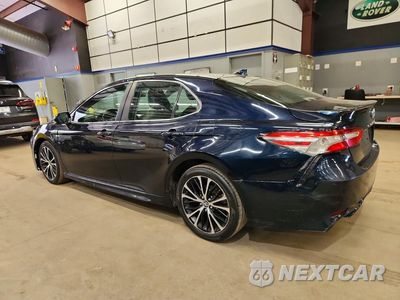 Drugie zdjęcie samochodu z przodu: 2020 TOYOTA CAMRY SE VIN:4T1G11AK8LU342743 - miniatura