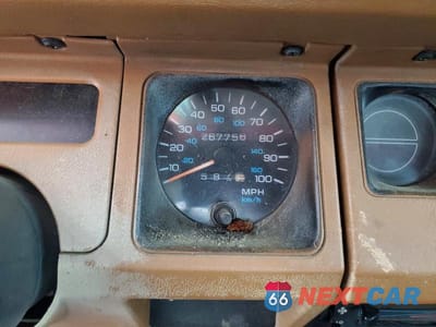 Zdjęcie 9 z 13 samochodu: 1995 JEEP WRANGLER / YJ S VIN:1J4FY19P7SP211287 - miniatura