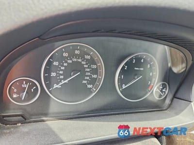 Zdjęcie 9 z 12 samochodu: 2013 BMW 528 XI VIN:WBAXH5C59DD108172 - miniatura