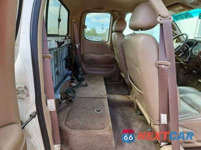 Zdjęcie 10 z 12 samochodu: 2002 TOYOTA TUNDRA ACCESS CAB LIMITED VIN:5TBBT48112S257245 - miniatura