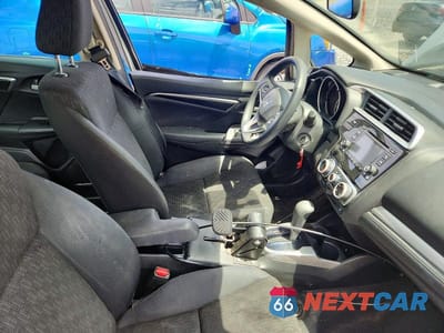 Zdjęcie 7 z 13 samochodu: 2015 HONDA FIT LX VIN:3HGGK5H51FM717326 - miniatura