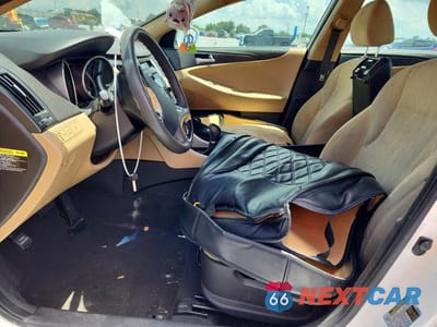 Zdjęcie 7 z 12 samochodu: 2012 HYUNDAI SONATA GLS VIN:5NPEB4AC1CH370977 - miniatura