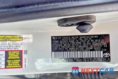 Zdjęcie 10 z 14 samochodu: 2018 TOYOTA COROLLA LE VIN:5YFBURHE3JP840007 - miniatura