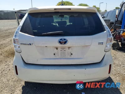 Zdjęcie 6 z 12 samochodu: 2013 TOYOTA PRIUS V THREE VIN:JTDZN3EU8D3218276 - miniatura