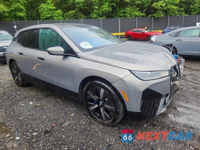 Czwarte zdjęcie samochodu z boku: 2024 BMW IX XDRIVE50 VIN:WB523CF04RCN30486 - miniatura