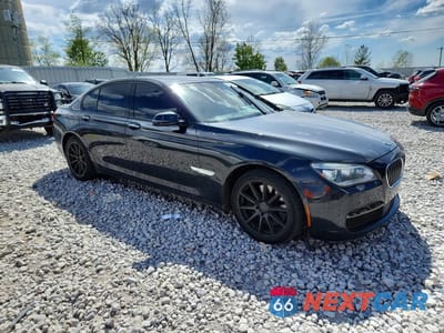 Czwarte zdjęcie samochodu z boku: 2015 BMW 750 XI VIN:WBAYB6C5XFD966121 - miniatura