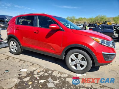Czwarte zdjęcie samochodu z boku: 2013 KIA SPORTAGE LX VIN:KNDPBCA20D7505852 - miniatura