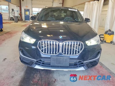 Piąte zdjęcie samochodu w środku: 2020 BMW X1 XDRIVE28I VIN:WBXJG9C0XL5P48829 - miniatura