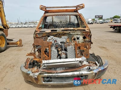 Piąte zdjęcie samochodu w środku: 2022 CHEVROLET SILVERADO VIN:1HTKHPVK3NH152712 - miniatura