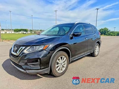 Drugie zdjęcie samochodu z przodu: 2017 NISSAN ROGUE SV VIN:5N1AT2MV8HC817543 - miniatura