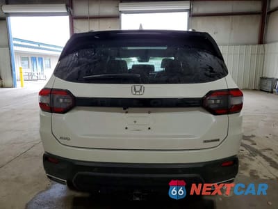 Zdjęcie 6 z 13 samochodu: 2025 HONDA PILOT TOURING VIN:5FNYG1H77SB022331 - miniatura