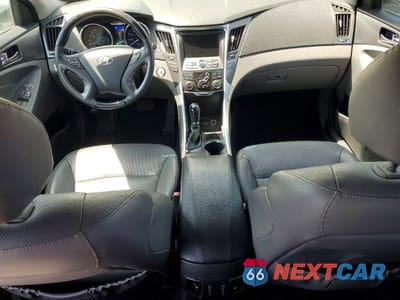 Zdjęcie 8 z 12 samochodu: 2011 HYUNDAI SONATA HYBRID VIN:KMHEC4A48BA018566 - miniatura