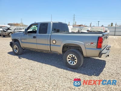 Drugie zdjęcie samochodu z przodu: 2007 CHEVROLET SILVERADO K2500 HEAVY DUTY VIN:1GCHK29D37E110892 - miniatura