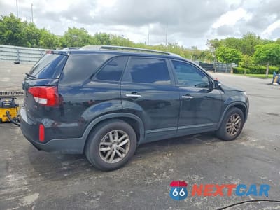 Trzecie zdjęcie samochodu z tyłu: 2014 KIA SORENTO LX VIN:5XYKT4A63EG477436 - miniatura