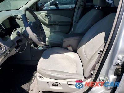 Zdjęcie 7 z 12 samochodu: 2004 CHEV MALIBU MAXX VIN:1G1ZU64824F193990 - miniatura