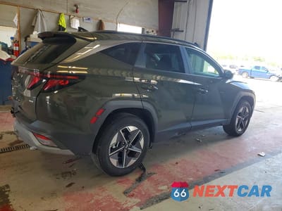 Trzecie zdjęcie samochodu z tyłu: 2026 HYUNDAI TUCSON SEL VIN:5NMJBCDE5TH668810 - miniatura
