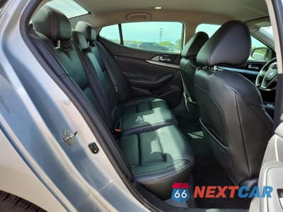 Zdjęcie 10 z 12 samochodu: 2018 NISSAN MAXIMA 3.5 SV VIN:1N4AA6AP3JC375130 - miniatura