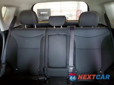 Zdjęcie 10 z 14 samochodu: 2016 KIA SOUL + VIN:KNDJP3A59G7326439 - miniatura