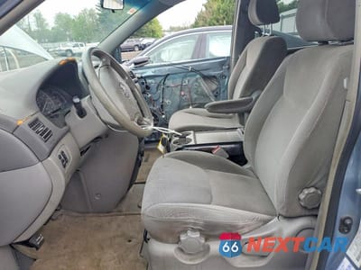 Zdjęcie 7 z 13 samochodu: 2004 TOYOTA SIENNA LE 7 PASSENGER VIN:5TDZA23C14S095550 - miniatura