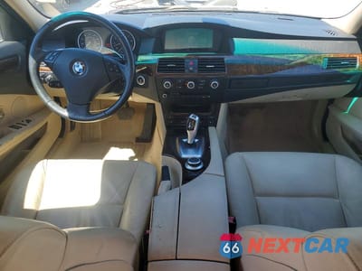 Zdjęcie 8 z 12 samochodu: 2008 BMW 528 I VIN:WBANU53538C112815 - miniatura