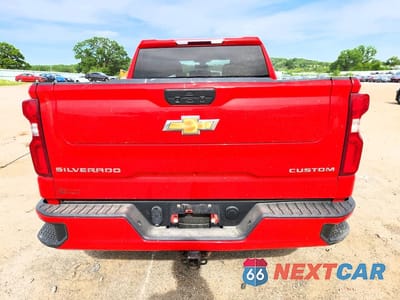 Zdjęcie 6 z 12 samochodu: 2022 CHEVROLET SILVERADO LTD K1500 CUSTOM VIN:3GCPYBEK4NG143615 - miniatura
