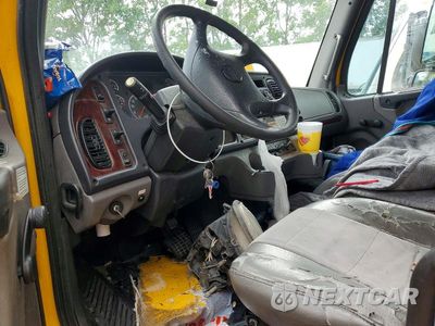 Zdjęcie 8 z 12 samochodu: 2018 FREIGHTLINER M2 106 MEDIUM DUTY VIN:3ALACWFC9JDJH5145 - miniatura