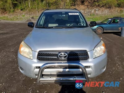 Piąte zdjęcie samochodu w środku: 2008 TOYOTA RAV4 BASE VIN:JTMBD33V986057165 - miniatura