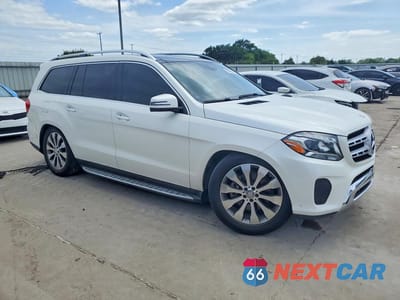 Czwarte zdjęcie samochodu z boku: 2017 MERCEDES-BENZ GLS 450 4MATIC VIN:4JGDF6EE6HA847579 - miniatura
