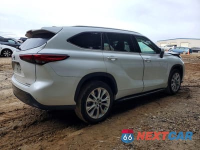 Trzecie zdjęcie samochodu z tyłu: 2023 TOYOTA HIGHLANDER LIMITED VIN:5TDKDRAH4PS041678 - miniatura
