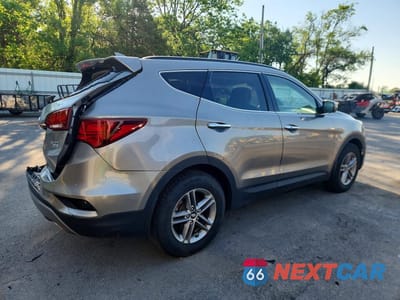 Trzecie zdjęcie samochodu z tyłu: 2018 HYUNDAI SANTA FE SPORT 2.4L VIN:5NMZUDLB6JH066005 - miniatura