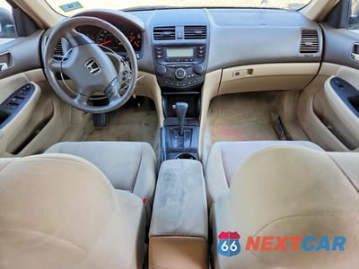 Zdjęcie 8 z 12 samochodu: 2003 HONDA ACCORD LX VIN:1HGCM56433A075252 - miniatura
