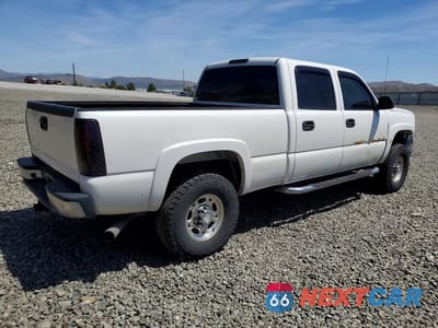 Trzecie zdjęcie samochodu z tyłu: 2007 CHEVROLET SILVERADO K2500 HEAVY DUTY VIN:1GCHK23D77F171021 - miniatura