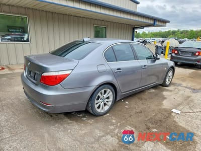 Trzecie zdjęcie samochodu z tyłu: 2010 BMW 535 XI VIN:WBANV9C52AC391006 - miniatura