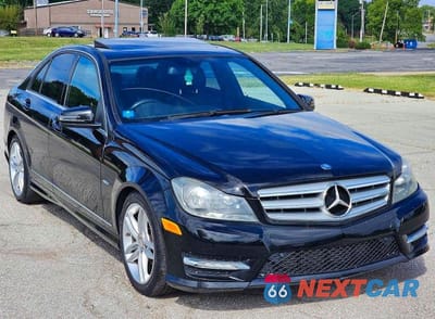 2012 MERCEDES-BENZ C 250 WDDGF4HB2CR194515 - główne zdjęcie licytacji z USA - miniatura