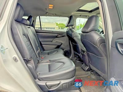 Zdjęcie 6 z 14 samochodu: 2023 TOYOTA HIGHLANDER XLE VIN:5TDKDRBH6PS515550 - miniatura