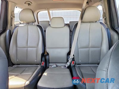 Zdjęcie 10 z 13 samochodu: 2017 KIA SEDONA LX VIN:KNDMB5C17H6246758 - miniatura