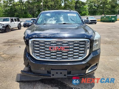 Piąte zdjęcie samochodu w środku: 2018 GMC YUKON XL DENALI VIN:1GKS1HKJXJR170961 - miniatura