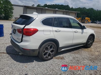 Trzecie zdjęcie samochodu z tyłu: 2018 BMW X1 SDRIVE28I VIN:WBXHU7C31J5L07738 - miniatura