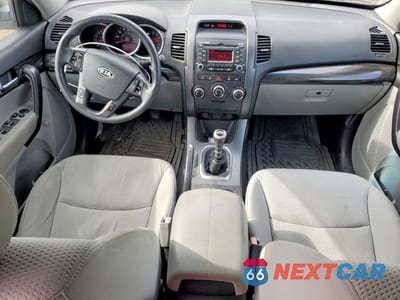 Zdjęcie 8 z 13 samochodu: 2011 KIA SORENTO BASE VIN:5XYKT3A16BG149051 - miniatura