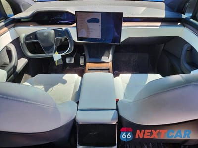 Zdjęcie 8 z 14 samochodu: 2023 TESLA MODEL X VIN:7SAXCBE59PF376085 - miniatura