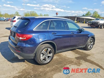Trzecie zdjęcie samochodu z tyłu: 2018 MERCEDES-BENZ GLC 300 4MATIC VIN:WDC0G4KB4JV021465 - miniatura