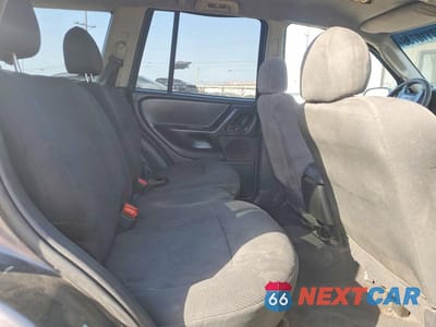 Zdjęcie 11 z 13 samochodu: 2002 JEEP GRAND CHEROKEE LAREDO VIN:1J4GX48S32C146122 - miniatura
